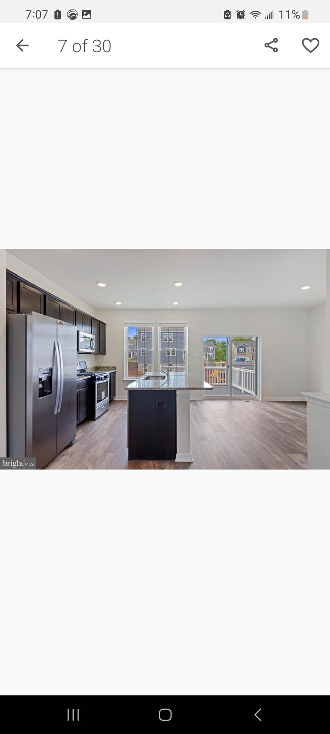 Main level - Kitchen - 1271 Apollo Dr