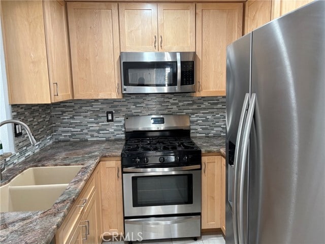 Building Photo - 23715 Del Monte Dr.