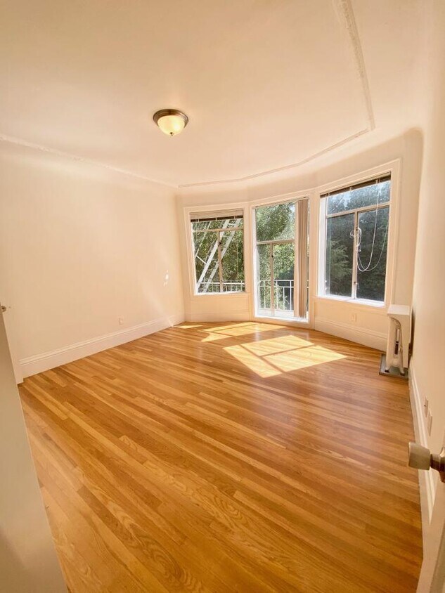 Primary Photo - 3 bedroom in San Francisco CA 94108