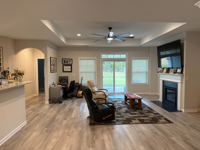 Foto del edificio - 10 Ridge Cir Dr