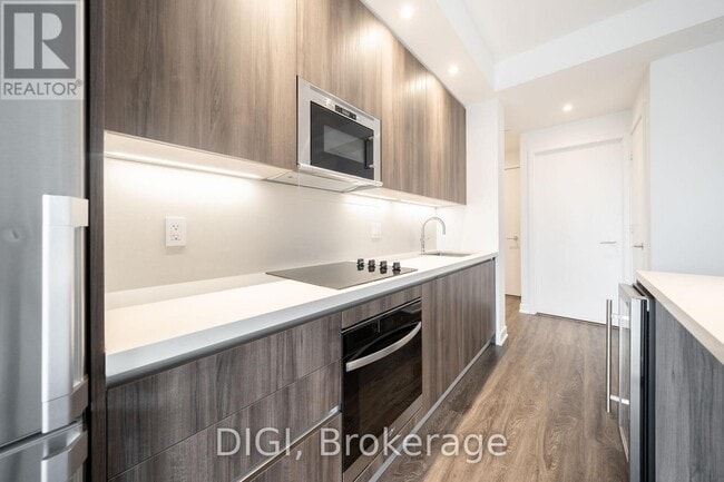 Building Photo - 8 Gloucester St