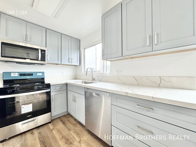Foto del edificio - 14917 Hartland St