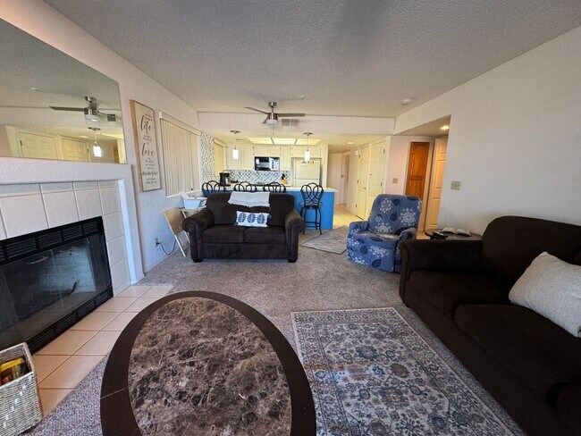 Foto del edificio - 2 BR Furnished incl UTILITIES with great R...