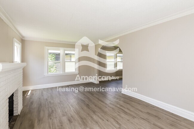 Foto del edificio - 1812 E 67th St