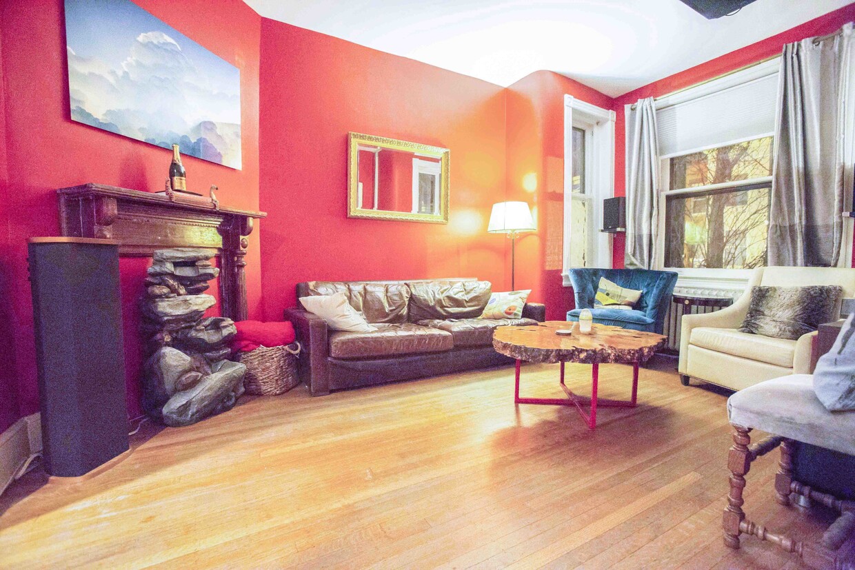 Primary Photo - 1518 Monroe St NW