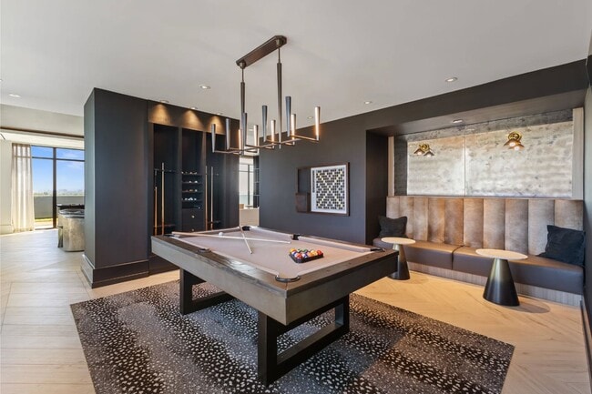 Indoor / Outdoor sky lounge with games - The Camille Apartments Bethesda