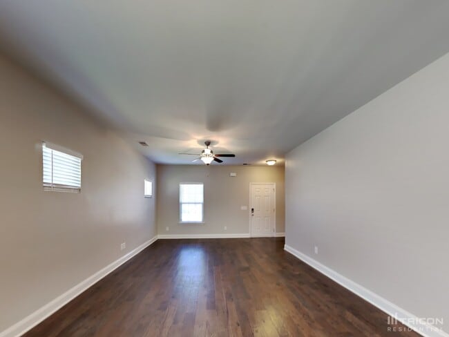 Building Photo - 172 Telavera Dr