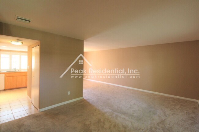 Building Photo - 2 br, 2.5 bath House - 6208 Via Casitas