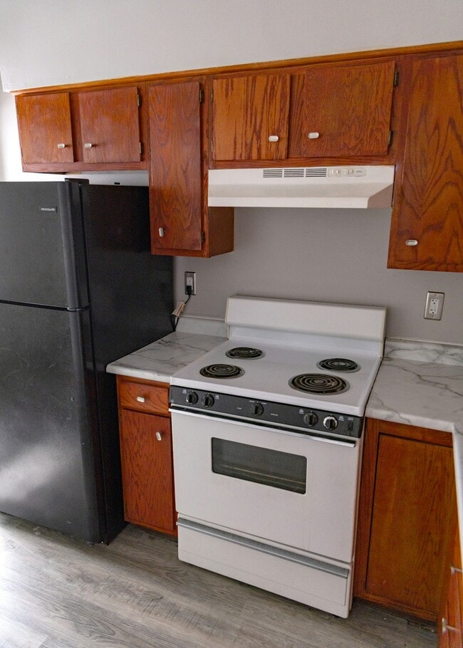 Building Photo - 3023 Parkside Ave