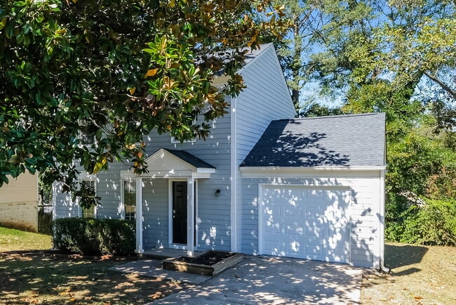 Building Photo - 895 Highland Terrace NE