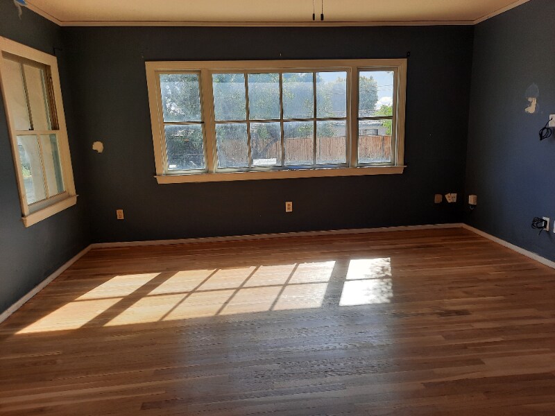 Building Photo - 889 Toyon Ave