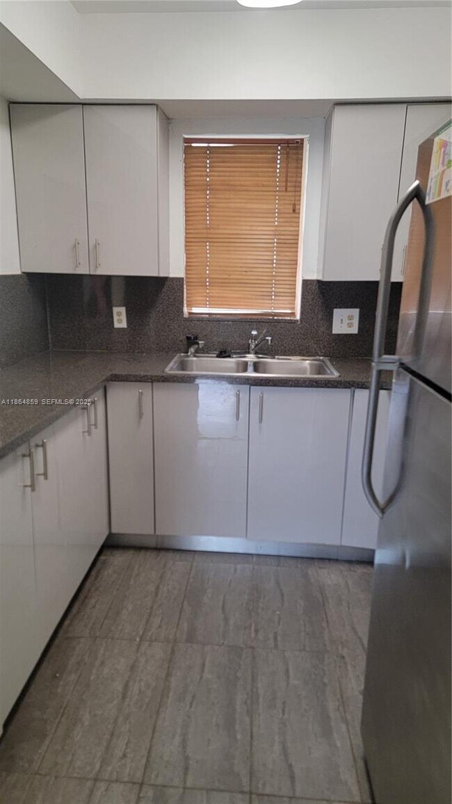 Foto del edificio - 4165 SW 67th Ave