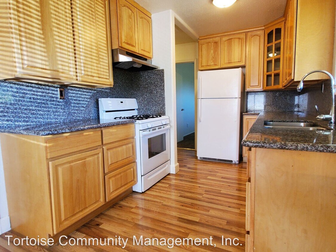 Foto principal - 22307-22321 S Garden Ave