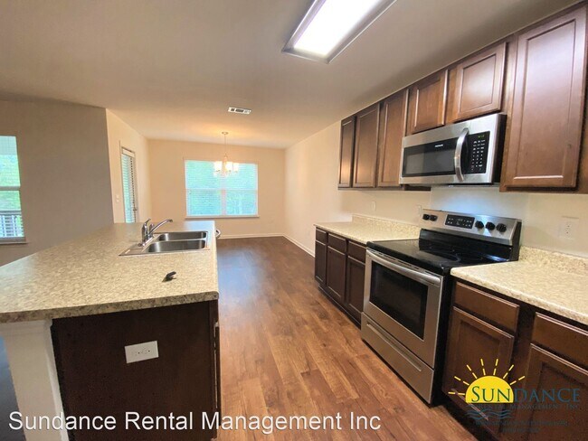 Foto del edificio - 4 br, 2 bath House - 4636 Plover Drive