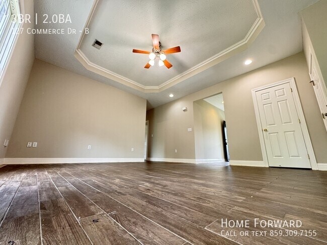 Building Photo - 127 Commerce Dr