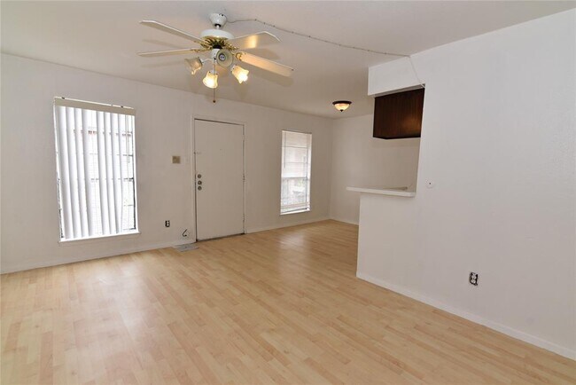 Building Photo - 6200 Ranchester Dr