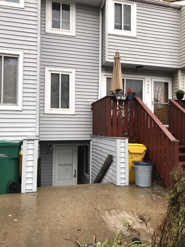 1626 Grason Ln, Crofton, MD 21114 Townhome Rentals in Crofton MD