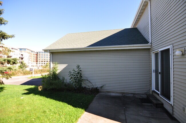 Foto del edificio - 8312 Blackwolf Dr