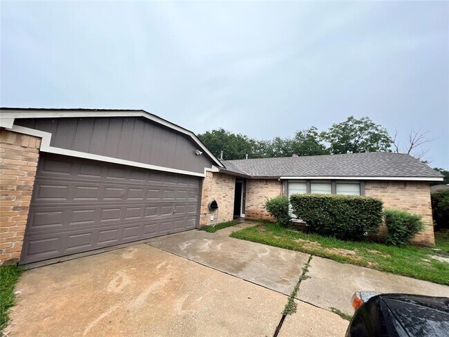 Building Photo - 7226 Lost Fable Ln