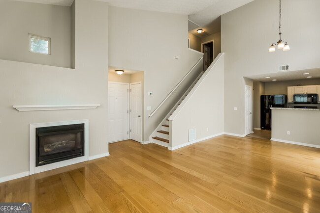 Building Photo - 652 Windcroft Cir NW