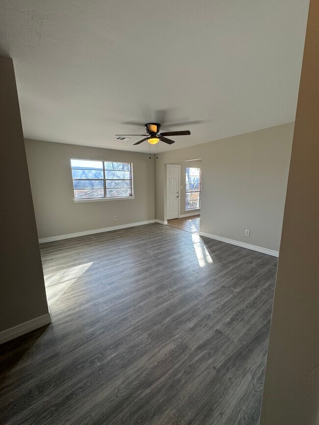 Building Photo - 2504 SE 51st St