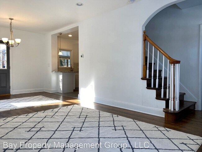 Building Photo - 3 br, 3 bath House - 410 Kingston Rd