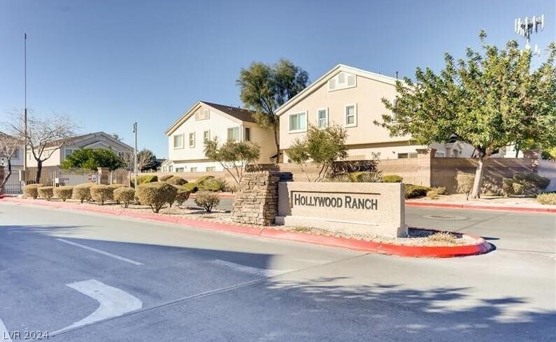 Foto principal - 3073 Gary Cooper St