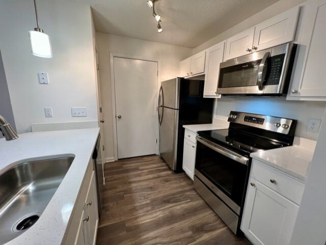 Foto del edificio - 20 Hamiltons Harbor Dr
