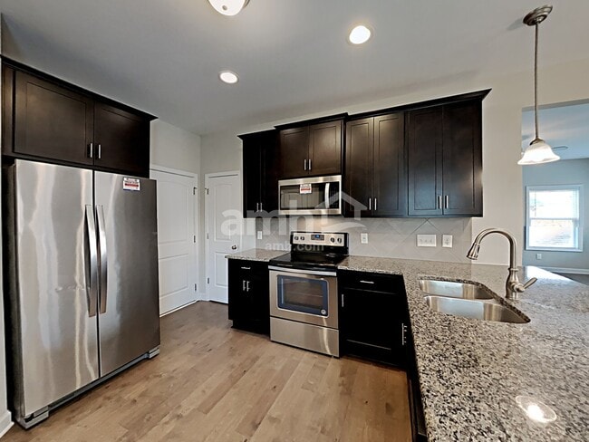 Building Photo - 236 Lanier Pl