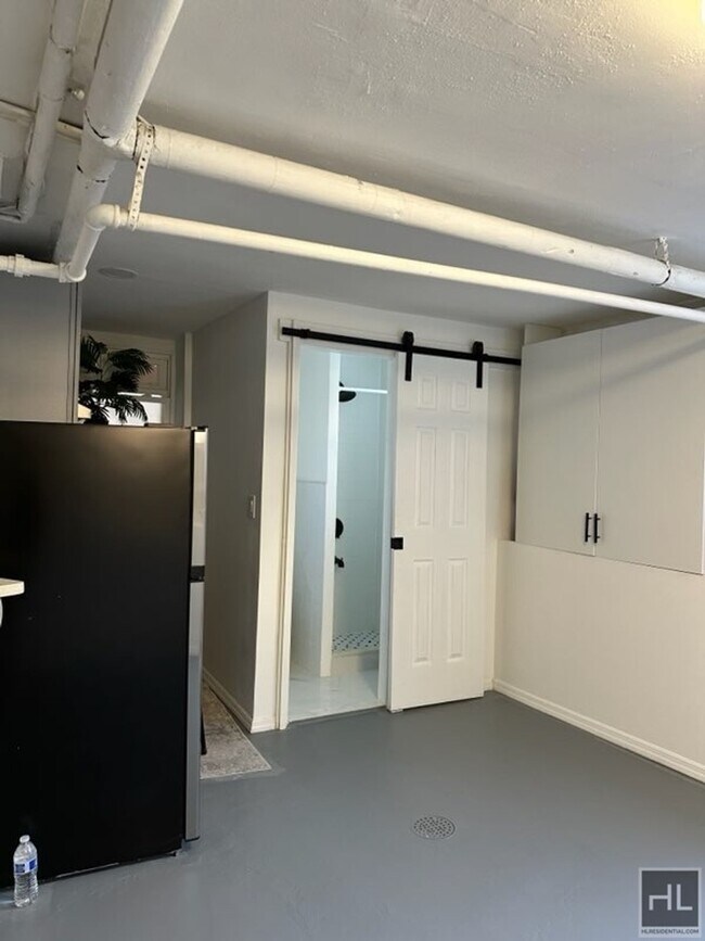 COLDEN AVENUE, BRONX Room for Rent in The Bronx, NY