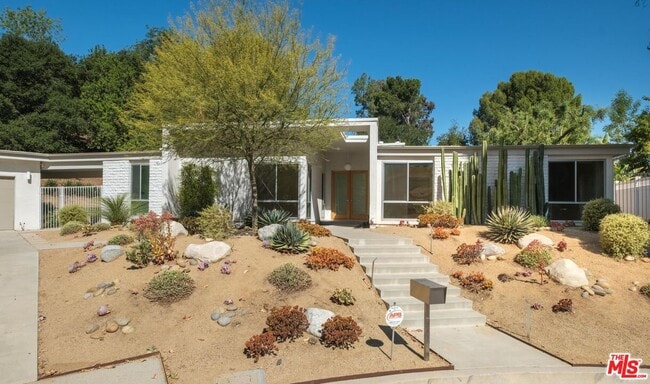 Building Photo - 4207 Michelangelo Ave