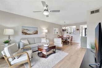Building Photo - 4166 27th Ct SW