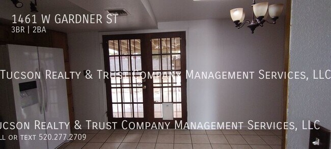Building Photo - 1461 W Gardner St
