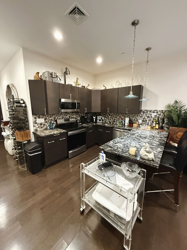 Photo - 415 New York Ave (Huntington, NY)