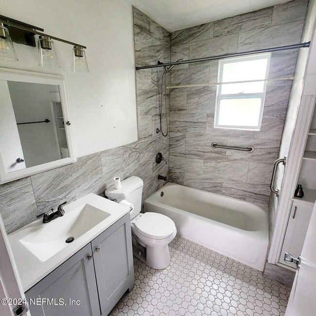 Foto del edificio - 1735 Brackland St