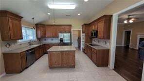 Foto del edificio - 307 Stoney Hills Ct