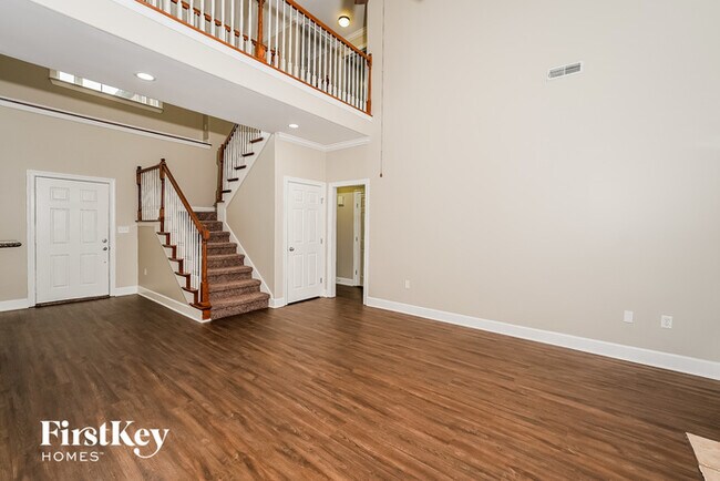 Foto del edificio - 8705 Highlands Dr
