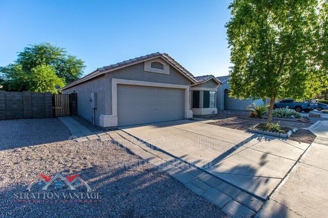 Building Photo - 11303 E Camino St