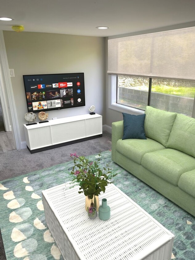Foto del edificio - Unique 3 Bedroom with Den in Historic Buil...