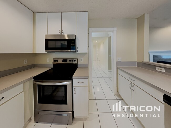 Building Photo - 3410 Millcrest Drive Jacksonville FL