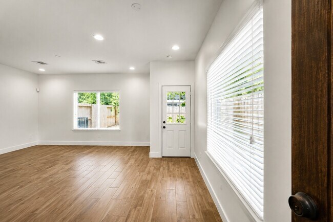 Foto del edificio - 3605 Billingsley St