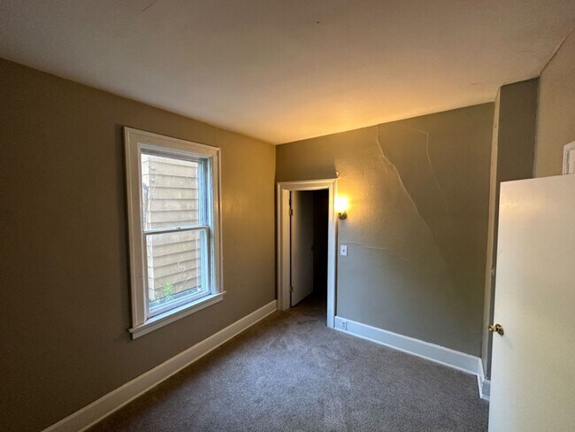 Building Photo - 727-729 Kentucky Ave. (Duplex)