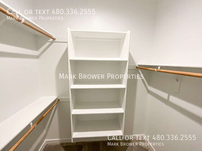 Foto del edificio - 4439 N 94th Dr
