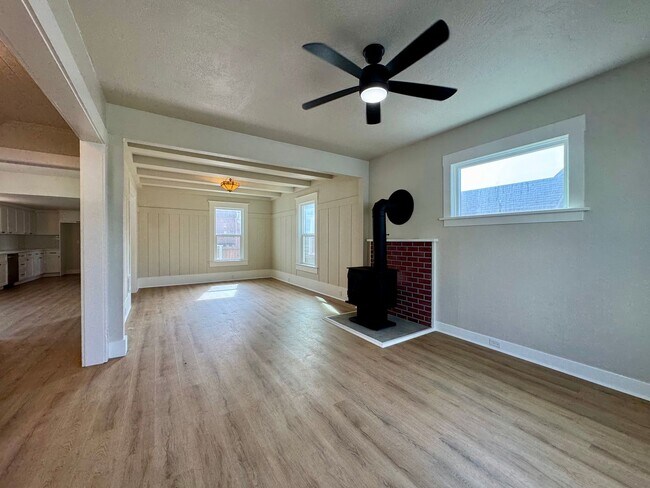 Foto del edificio - Beach Town Home Tier 1