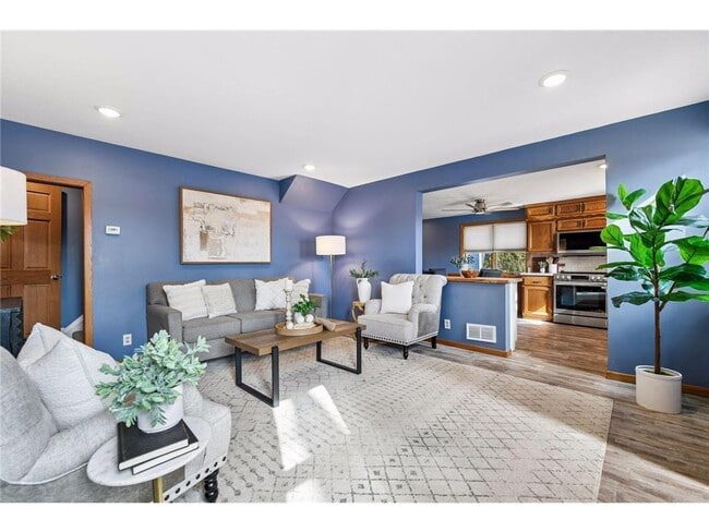 Foto del edificio - 500 E 1st St