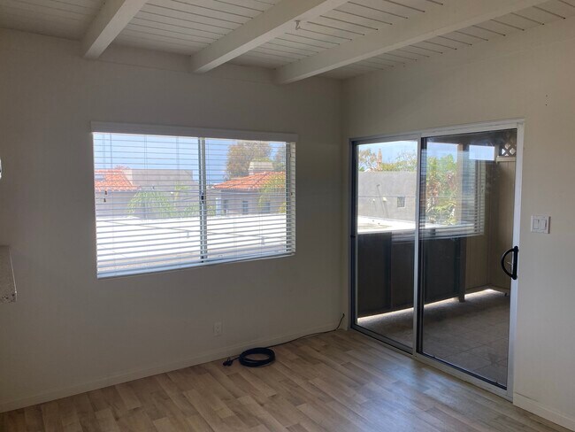 Foto del edificio - 645 1st St