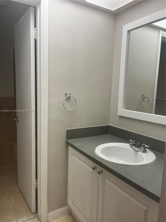 Building Photo - 7330 SW 82nd St