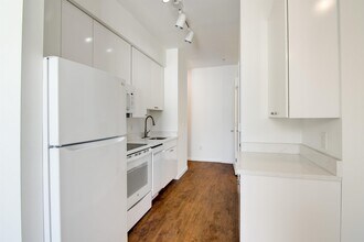 Building Photo - 253 Academy St