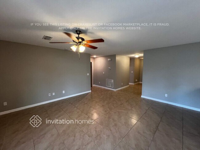 Foto del edificio - 371 SW Aero Cir