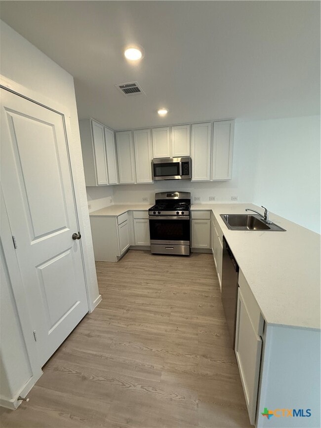 Foto del edificio - 3230 Mound Rdg